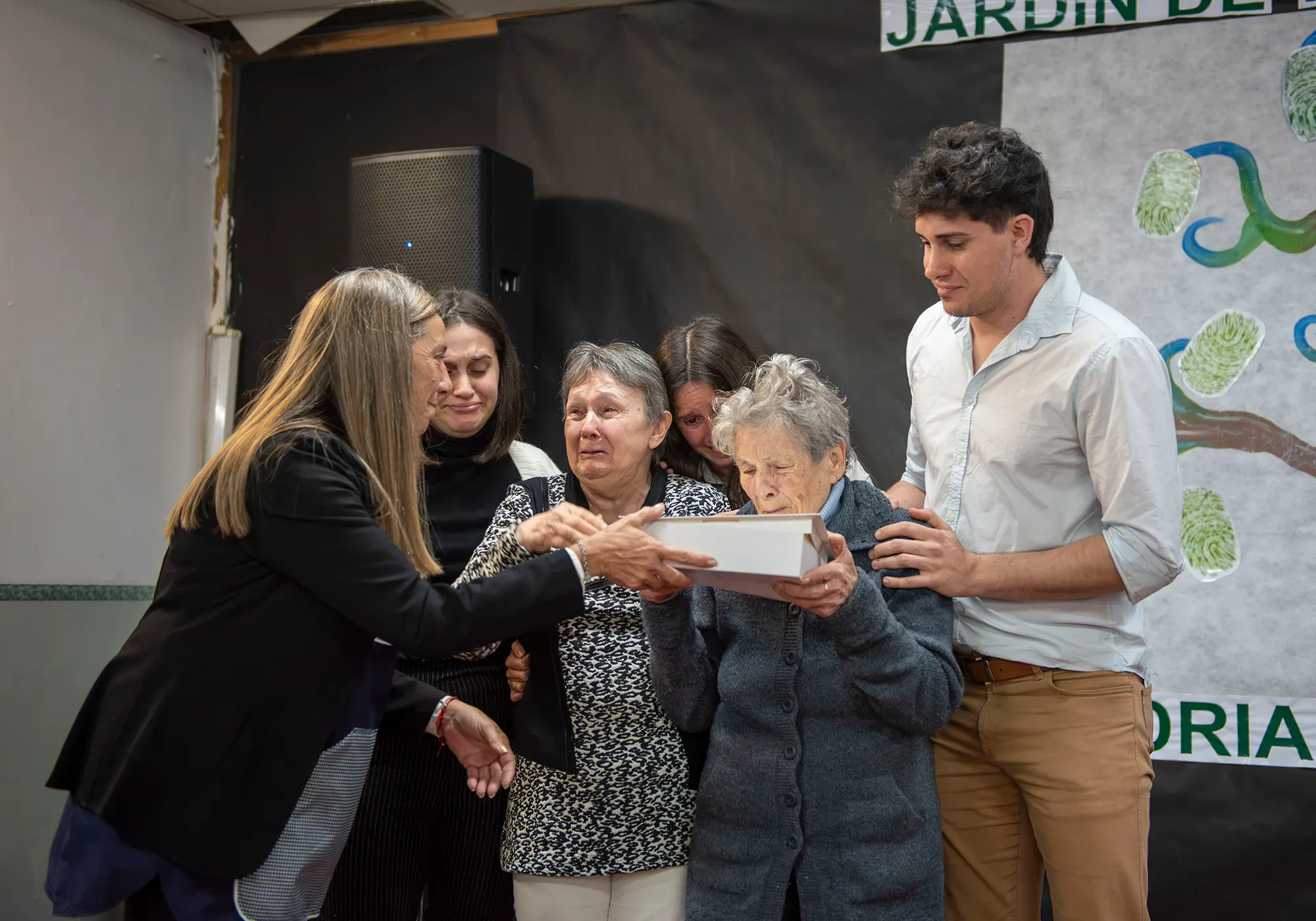 Adriana Molina fue homenajeada por la comunidad del jardín que dirigió durante 22 años