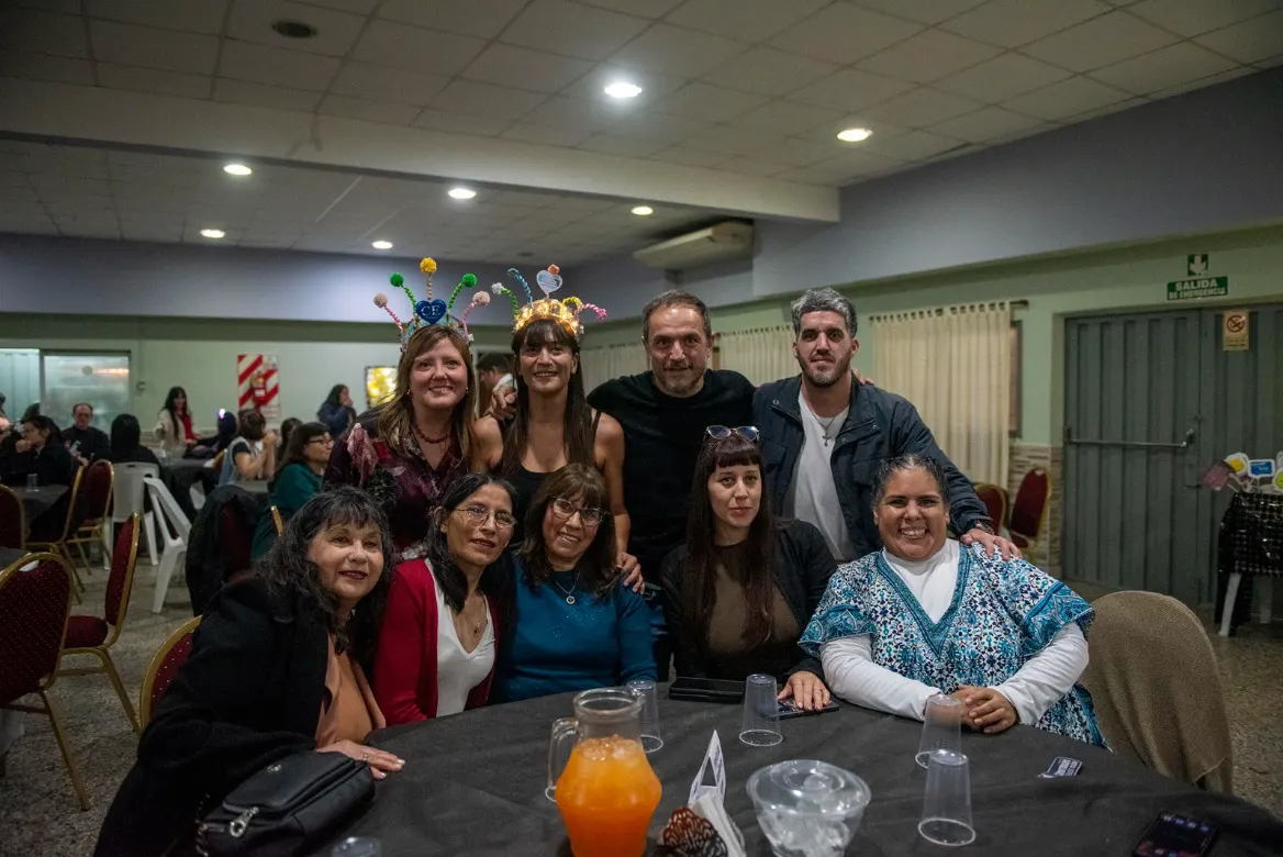 Sebastián Abella y Elisa Abella participaron del agasajo a los auxiliares escolares de Campana