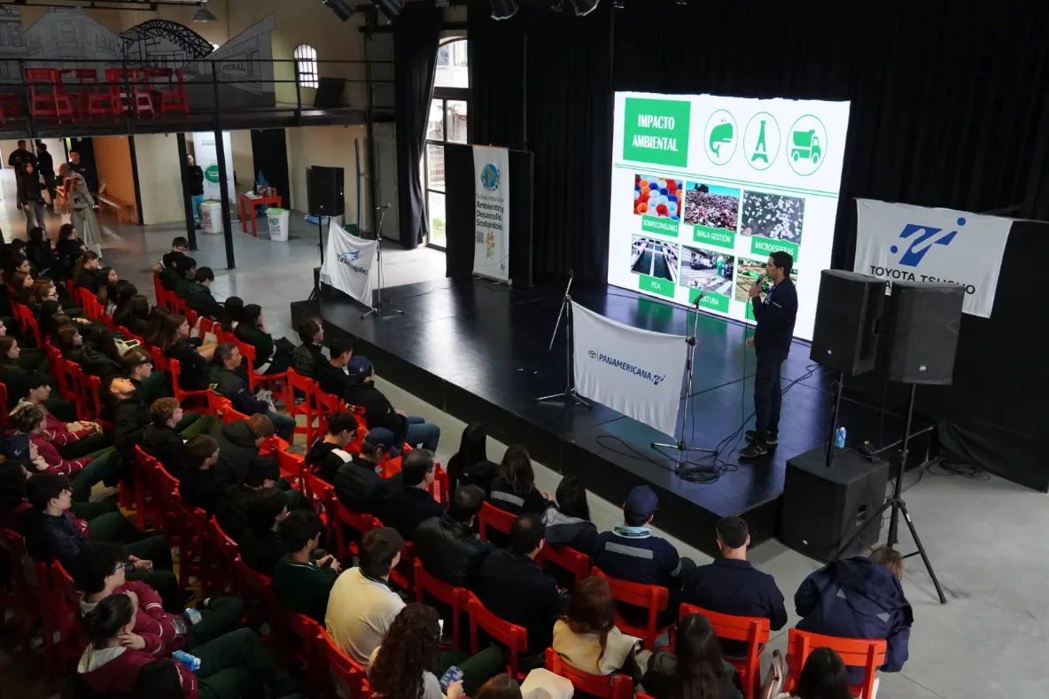 Toyota Tsusho Argentina, Yusen Logistics y alumnos del Colegio Hotton participaron de una jornada ambiental en Zárate