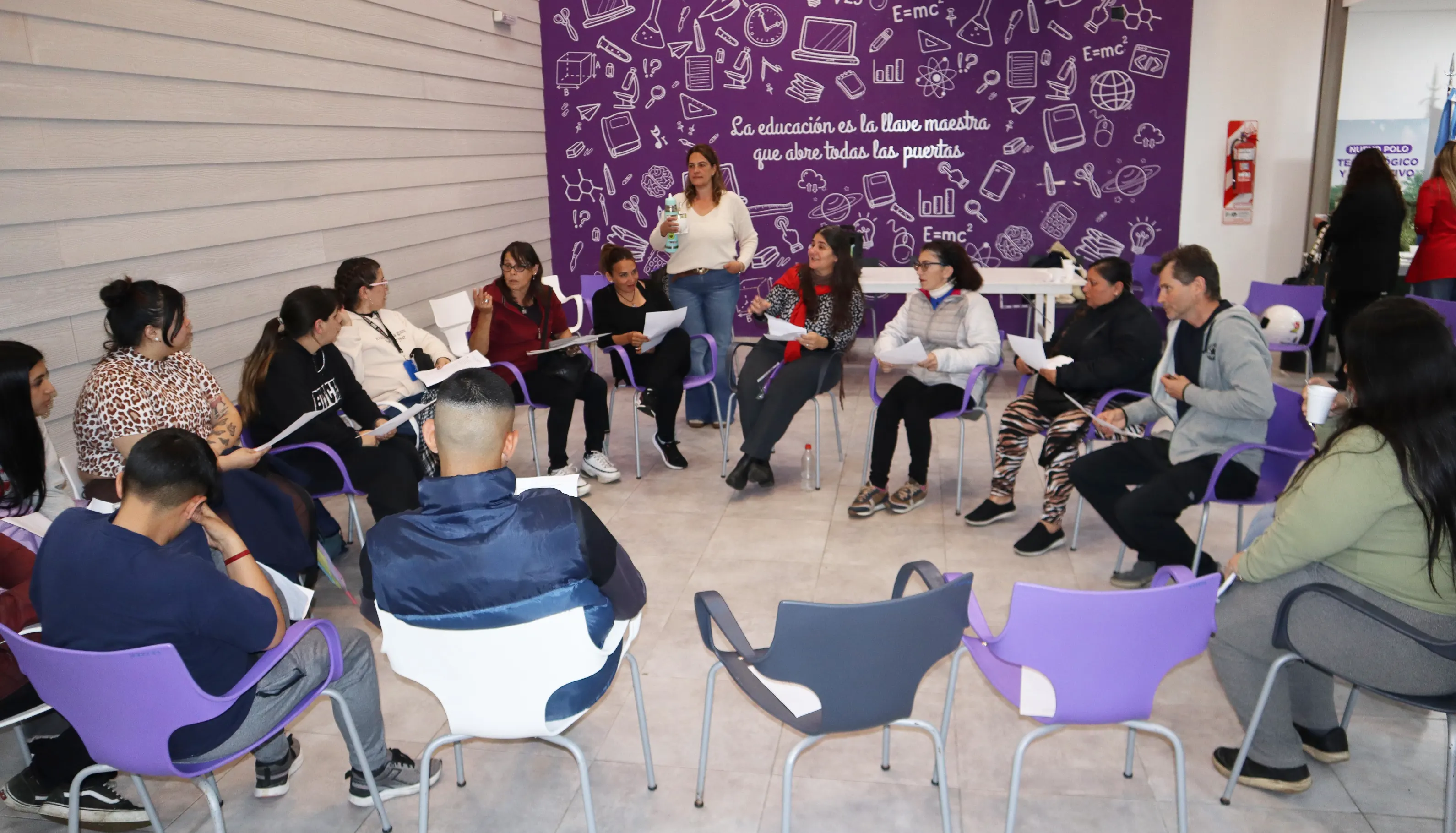 “Hablemos de salud mental”: el encuentro de Campana que reunió a profesionales, estudiantes y vecinos