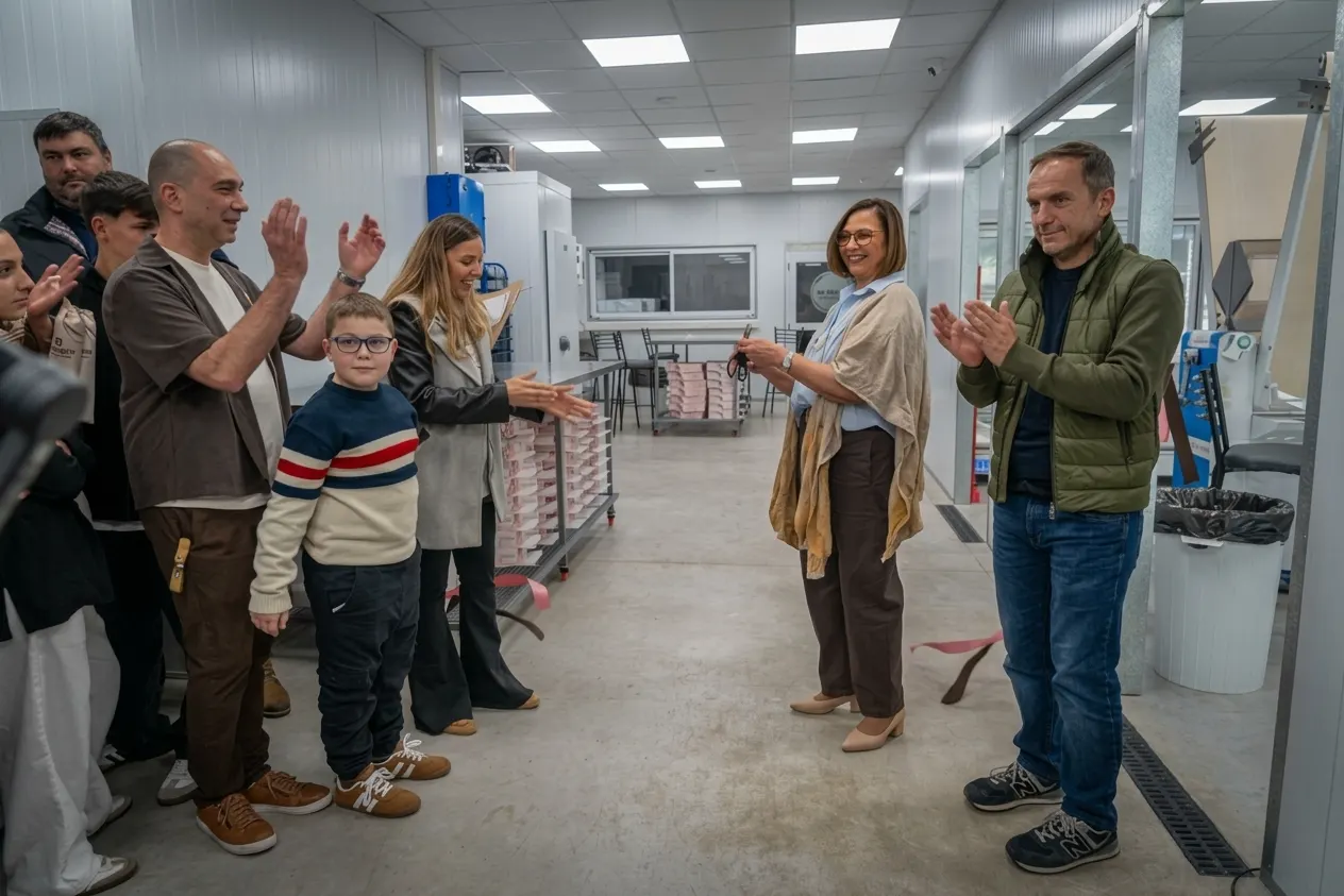 Los Rogeles de Marcela eligió Campana para crecer y generar empleo, Abella acompañó la inauguración