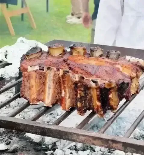 La Fiesta del Asado de Tira consagró a Los Isleños ante una multitud en Campana